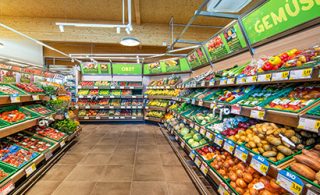 Fruit-and-vegetable-section-at-SPAR-supermarket-in-Austria